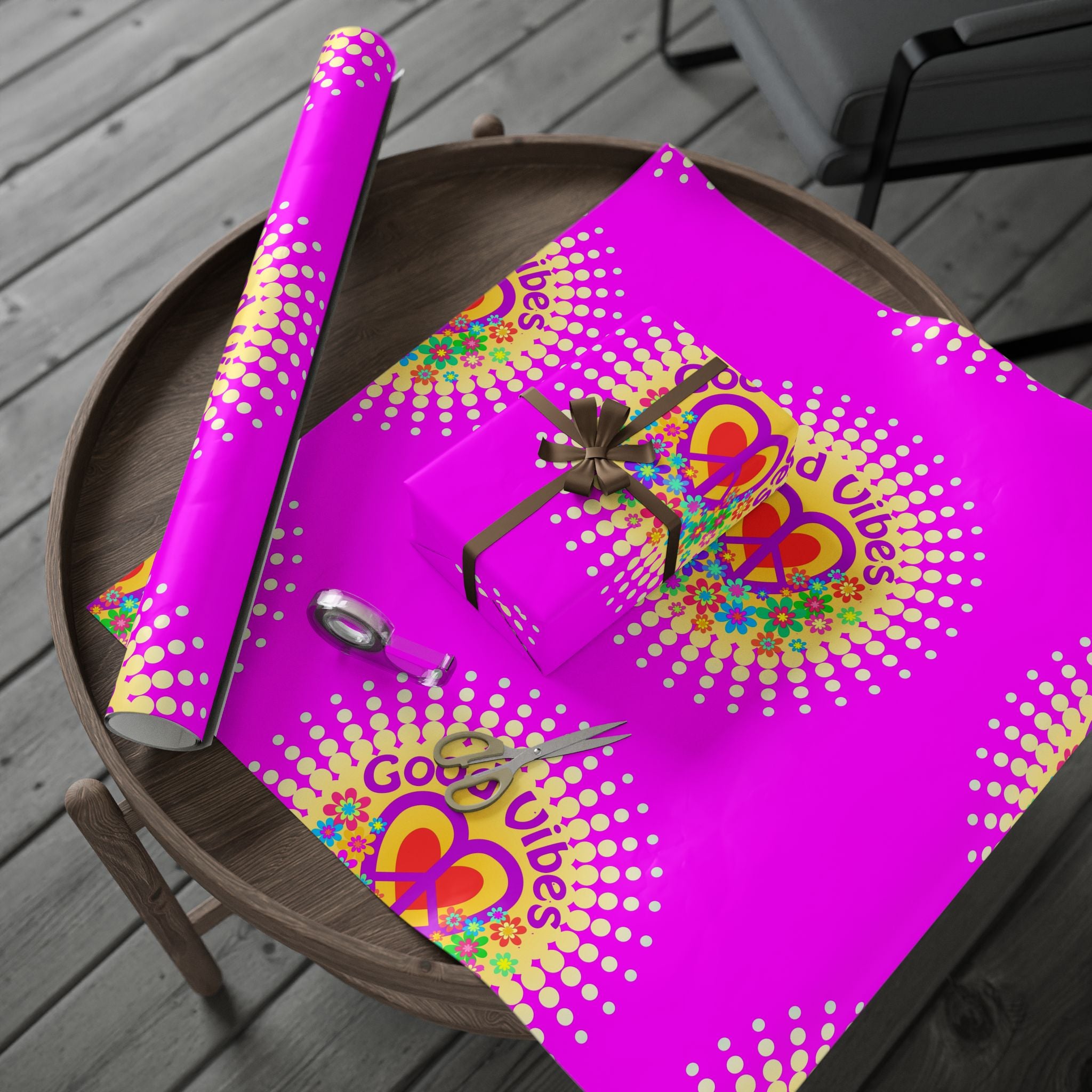 Bright Pink Floral Wrapping Paper Roll — Retro Daisy Gift Wrap