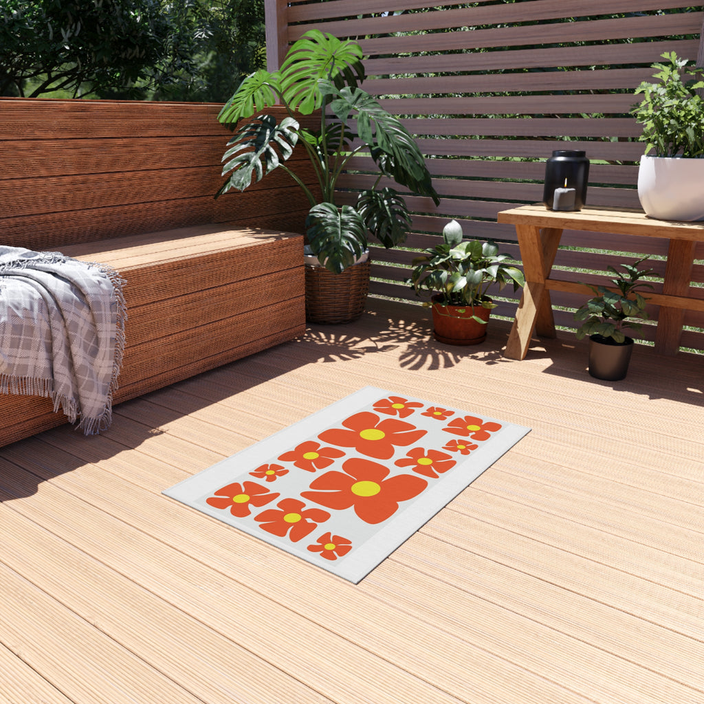 Retro Orange Flower Pattern Outdoor Rug | Mid Century Floral Patio Mat